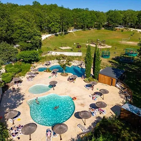 3 Etoiles - Piscine - Efchbf